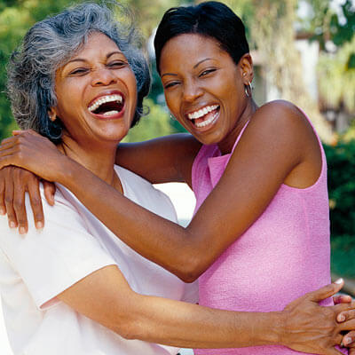 mother-daughter-laugh-400a0410092