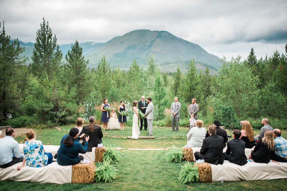 alexshannon-glacier-national-park-wedding-ceremony-0042
