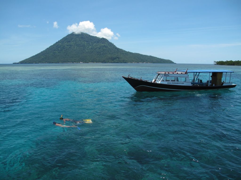 Spot Wisata di Manado yang Perlu Dikunjungi Selama 