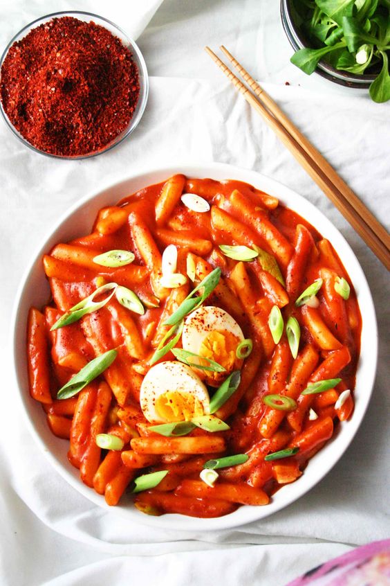 makanan-di-drama-korea-06-tteokbokki