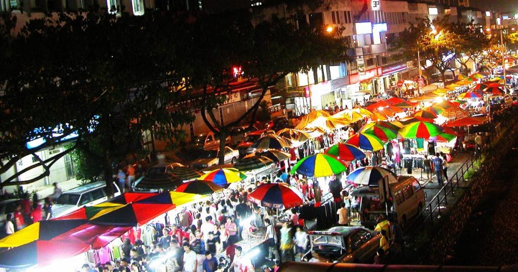 tempat-belanja-oleh-oleh-di-solo-04-pasar-ngarsopuro