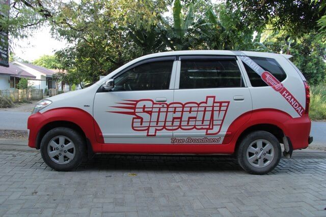 Cetak Stiker Promosi: Panduan Bahan, Desain, dan Strategi Branding