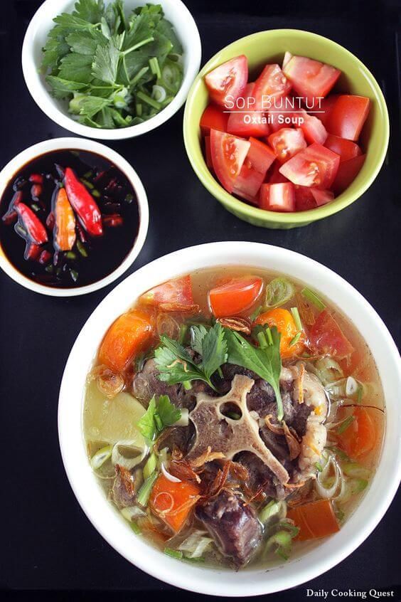 makanan-indonesia-sop-buntut