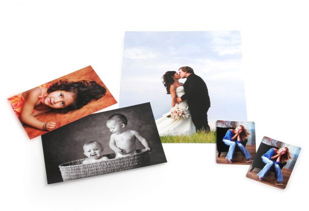 Berbagai ukuran cetak foto online dari Uprint.id