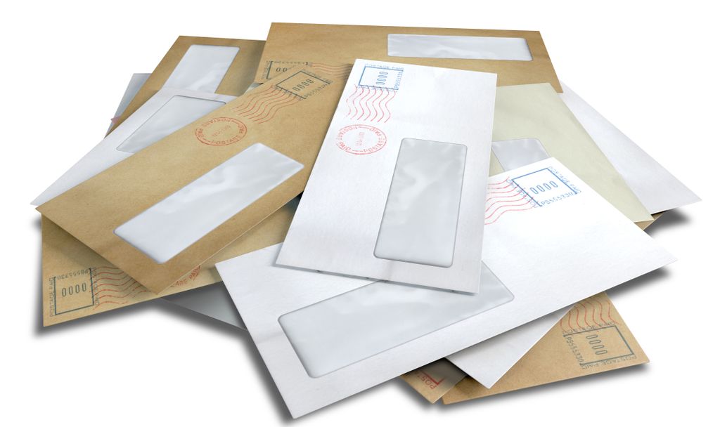 Berbagai jenis envelope dalam percetakan online Uprint.id