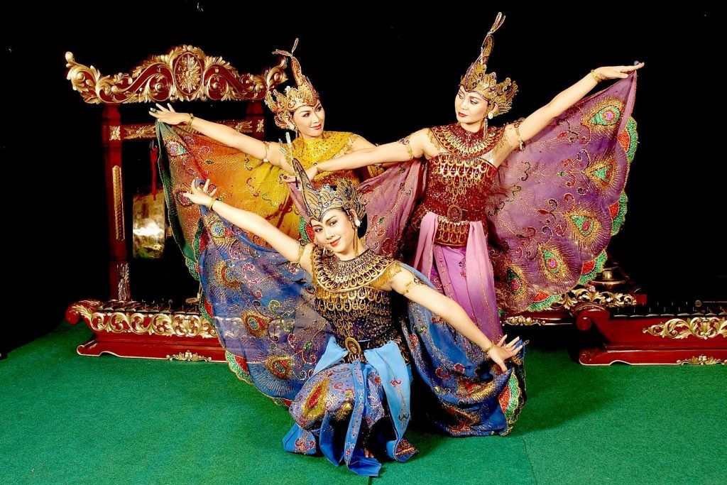 serambi-indonesia-02-kebudayaan-jawa-barat