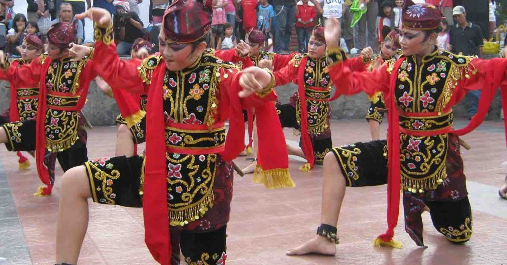 serambi-indonesia-05-kebudayaan-jawa-timur