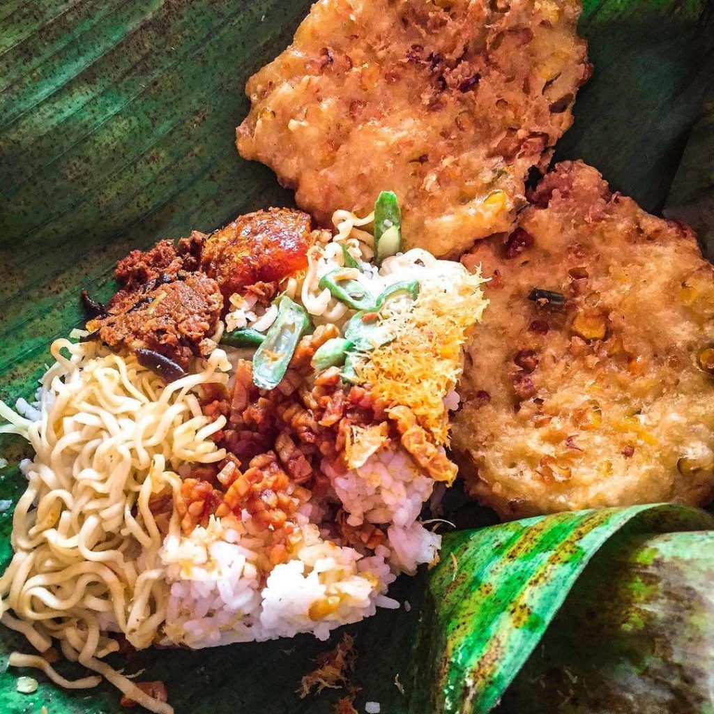 makanan-khas-banten-nasi-belut