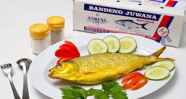 oleh-oleh khas semarang bandeng presto