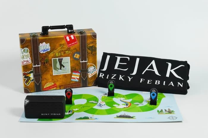 desain kemasan album fisik rizky febian