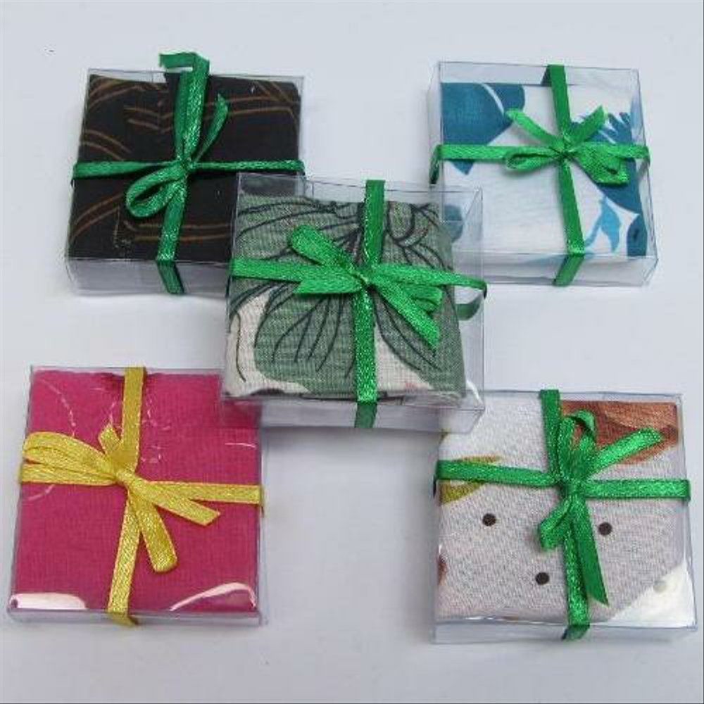 ide-souvenir-pernikahan-sapu-tangan