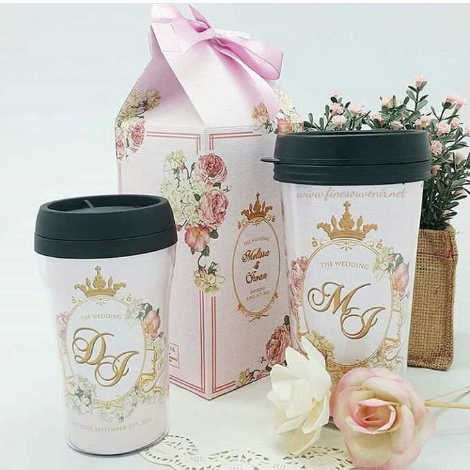 ide-souvenir-pernikahan-tumbler