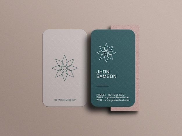 Mockup kartu nama dengan desain minimalis dan elemen bunga.