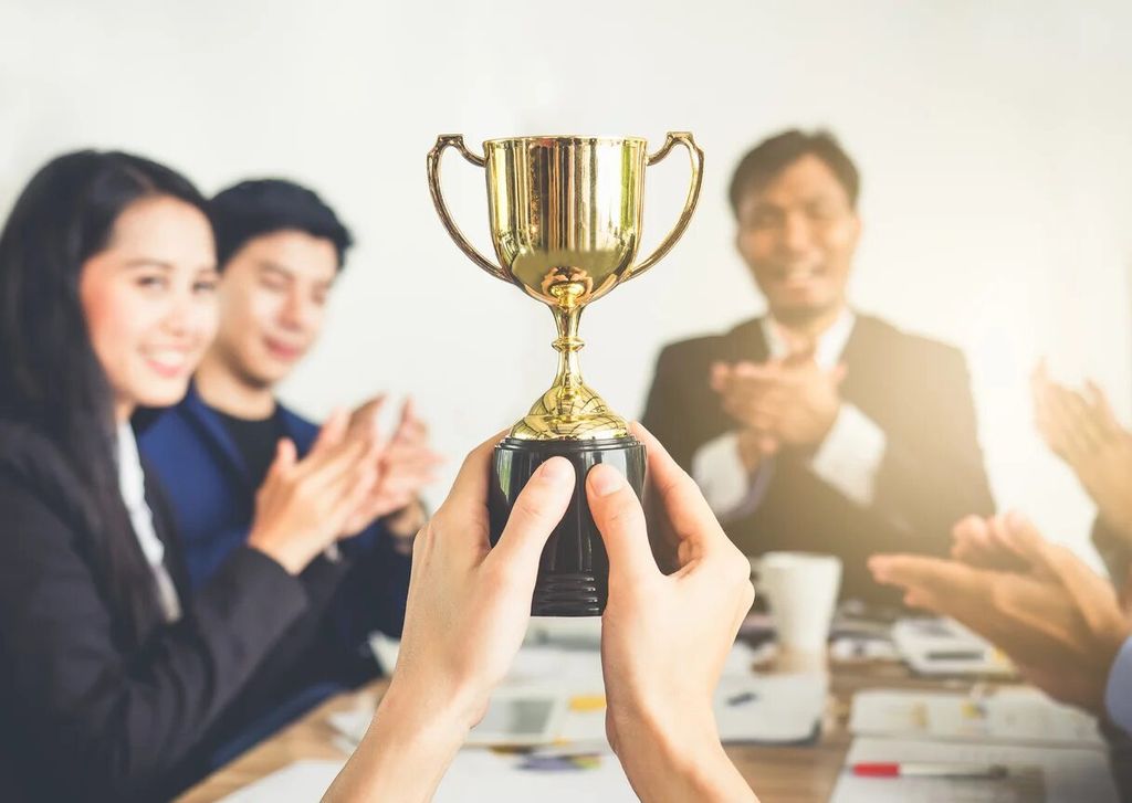 Contoh langkah reward internal yang konsisten untuk program apresiasi perusahaan