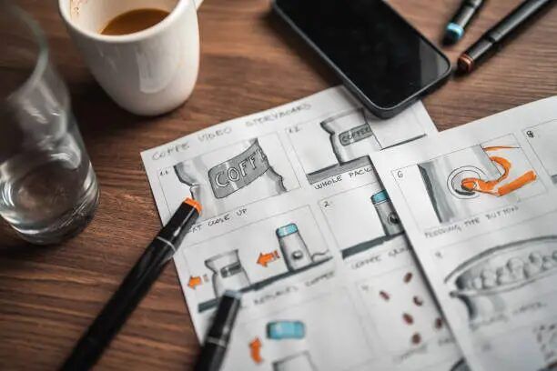 Ilustrasi proses cetak dengan alat tulis dan kertas