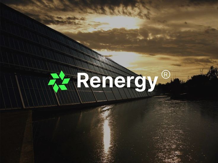 Gambar menunjukkan panel surya di kebun dan logo Renergy di depannya.