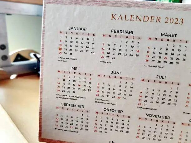 Kalender 2023 dari Uprint.id, layanan percetakan online di Indonesia.