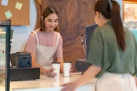 Tim bisnis menyiapkan file cetak, timeline launching, dan materi promosi terintegrasi