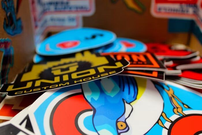 Stiker desain kreatif dengan tema Union House Custom House
