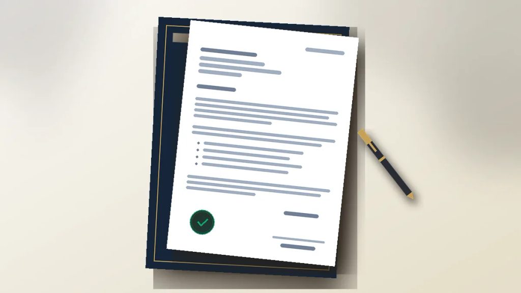 Contoh surat lamaran kerja resmi dengan format benar diletakkan di atas meja studio cetak Uprint.id.