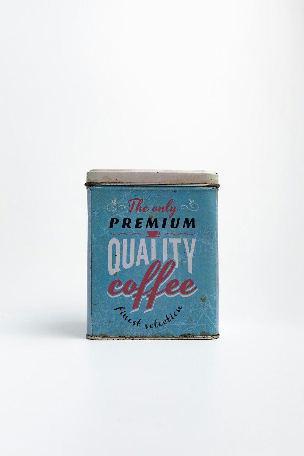 Kotak kopi premium bergaya retro yang menunjukkan bagaimana desain box meningkatkan persepsi nilai produk.