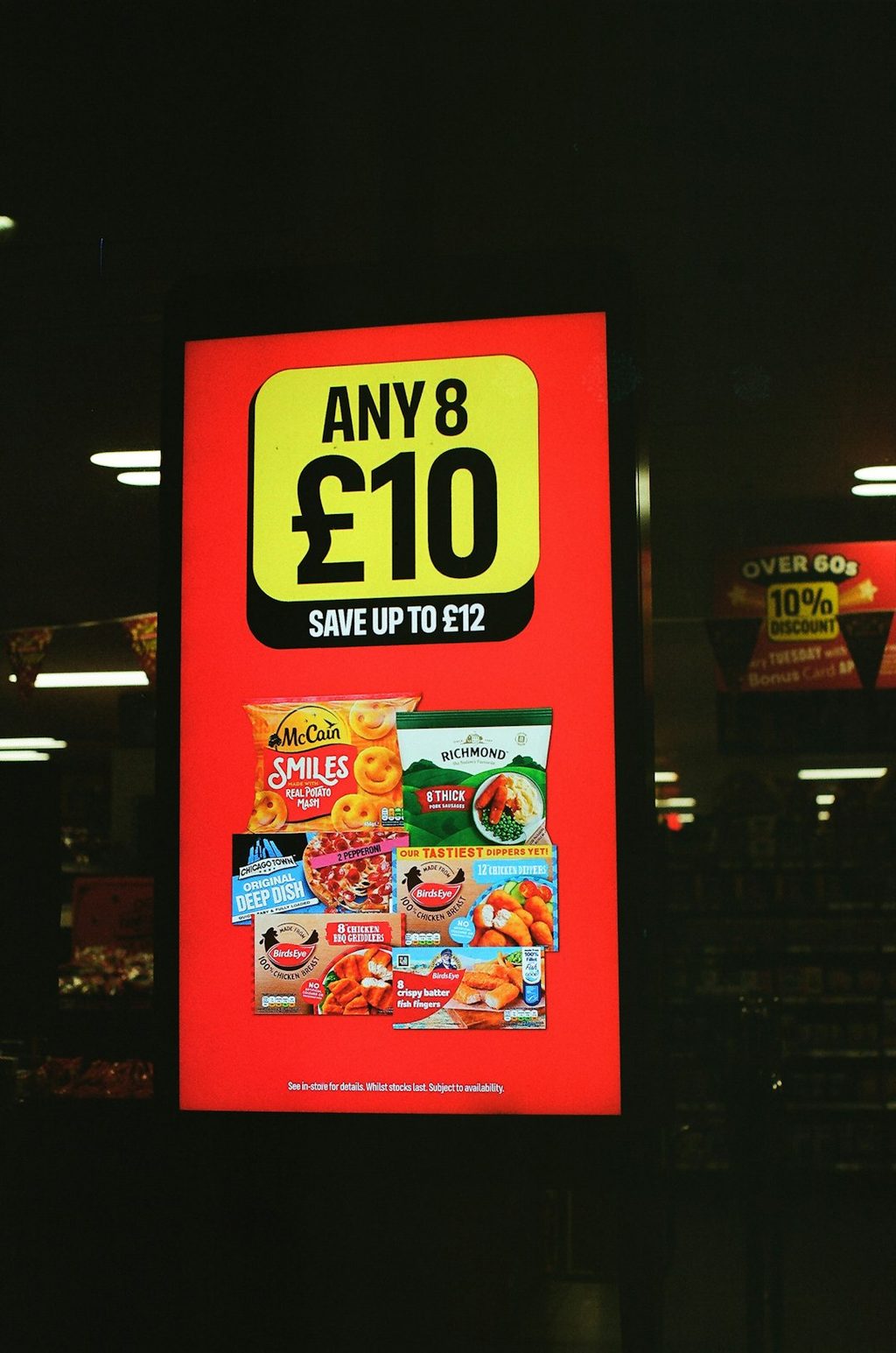 Banner promosi makanan dengan penawaran 'Any 8 £10' di Uprint.id