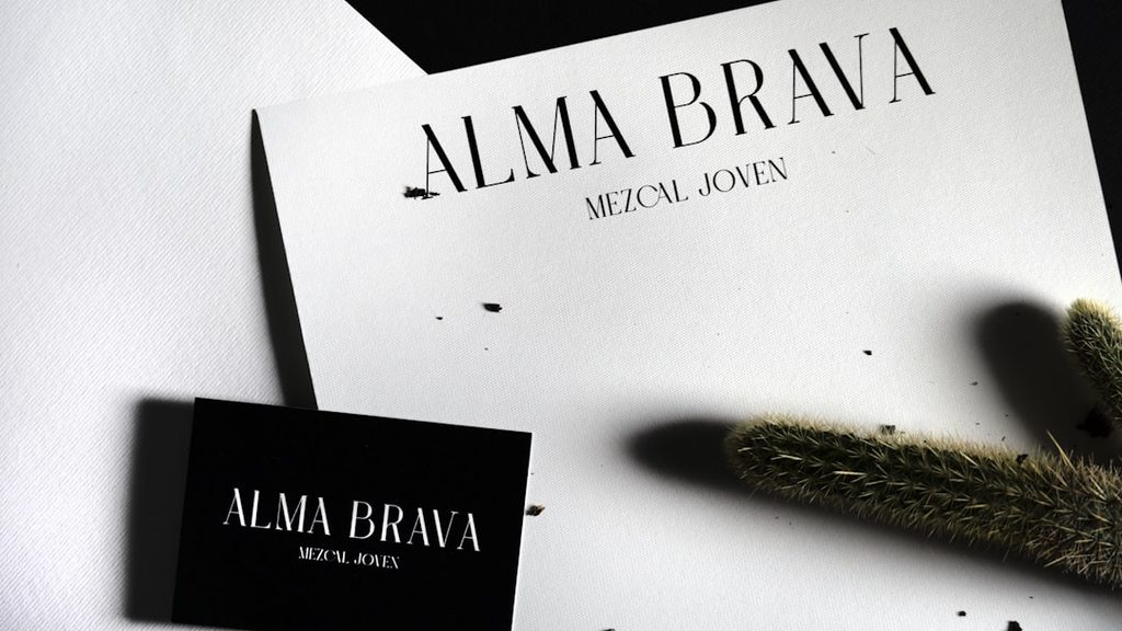 Desain grafis profesional untuk brand Alma Brava dengan elemen minimalis dan modern.