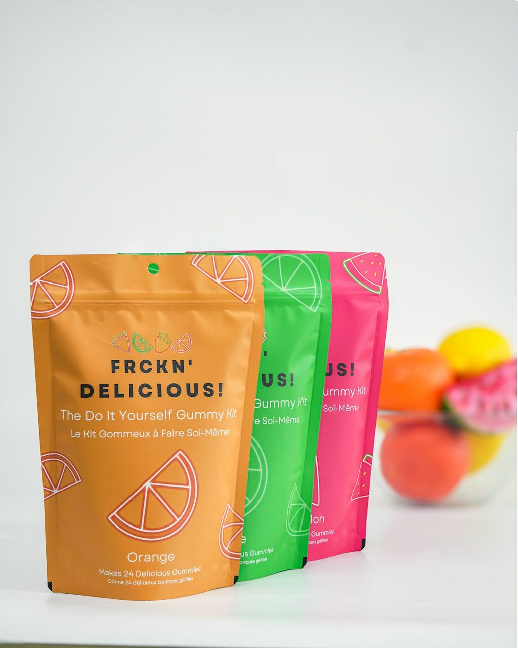 Kemasan gummy DIY berwarna cerah yang menunjukkan bagaimana packaging custom dapat menaikkan persepsi brand.