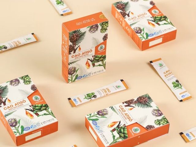 Paket produk Cao Atiso dari Uprint.id, mencakup box dan sachet.