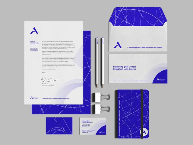 Paket identitas visual profesional untuk Uprint.id, mencakup surat, kartu nama, dan alat tulis.