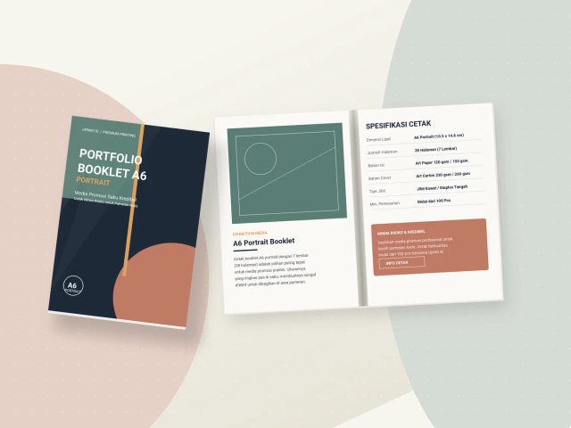 Ilustrasi cetak booklet A6 portrait premium dari Uprint.id untuk media promosi pameran yang kredibel.